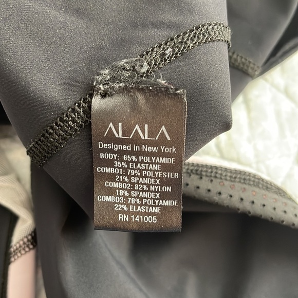 TRI Color Alala Athletic Leggings size S - Picture 10 of 15
